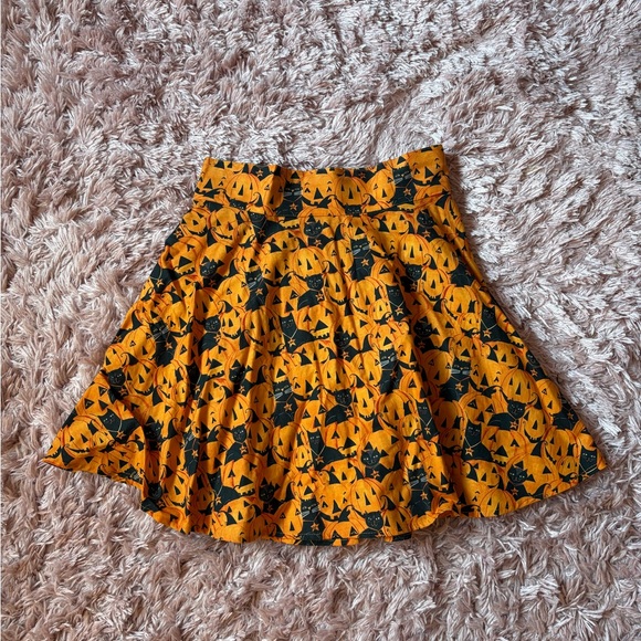 Retrolicious Dresses & Skirts - Retrolicious Modcloth Halloween Pumpkin Print Cotton Skater Skirt